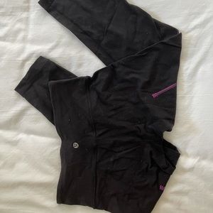 Lululemon Wunder under crop with purple seaming on back size 4